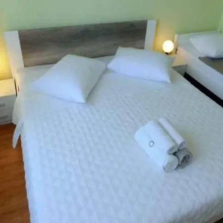 In Rab - Insel Rab 39950 Apartamento Mundanije